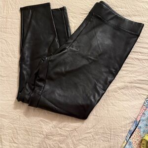 Vera Wang pleather leggings